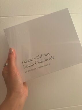 NWT QURE Microneedle bundle